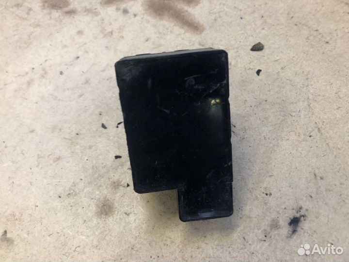 Блок клапанов пневмо подвески Jeep Grand Cherokee