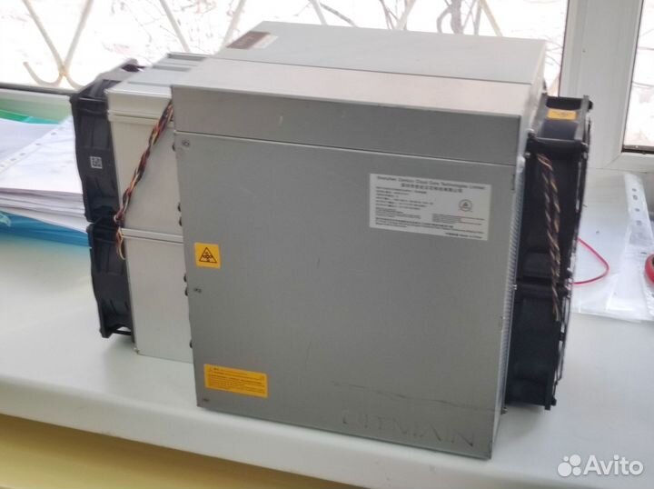 Asic майнер Bitmain Antminer S19