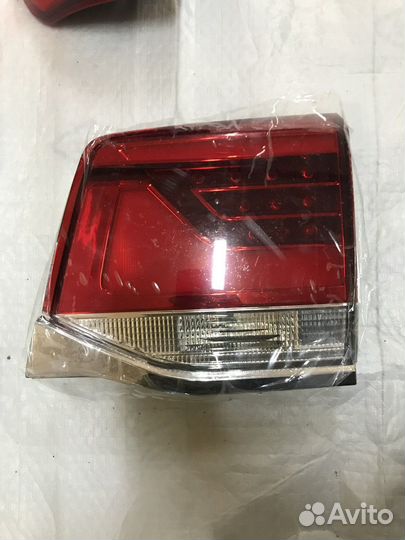Фонарь задний внутренний правый