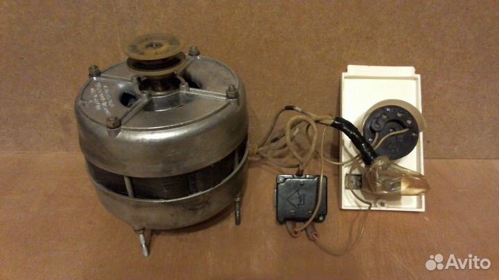 Электродвигатель с реверсом