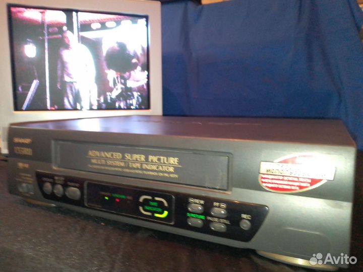 Видеомагнитофон sharp 135RU