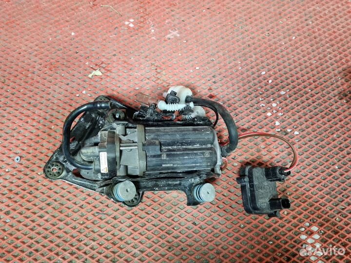 Компрессор пневмоподвески Range Rover Vogue 5 L460