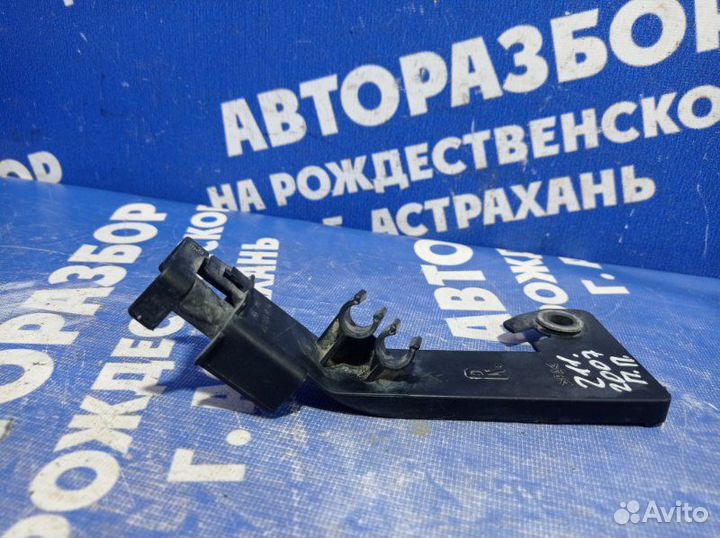 Кронштейн датчика ABS Mercedes-Benz W211 универсал