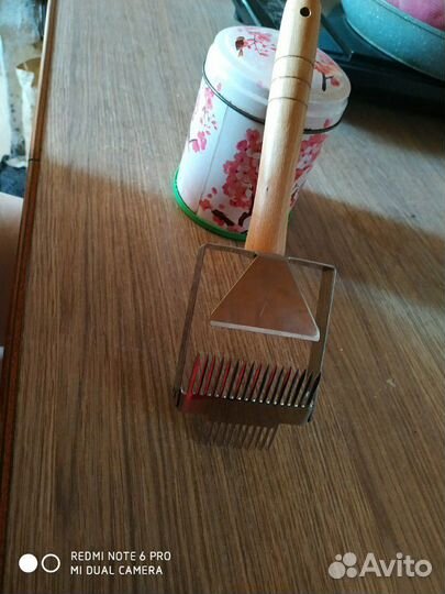 Скребок (мед)