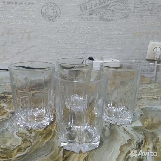 Фужеры 2 шт, стаканы 4 шт