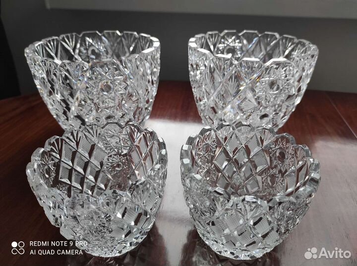 Комплект хрустальных салатниц