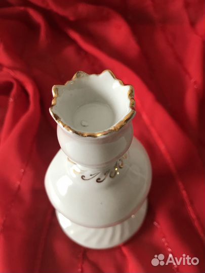 Подсвечник фарфоровый