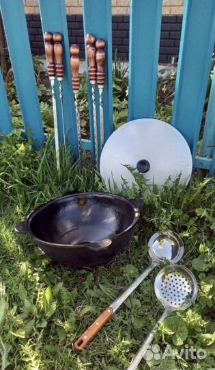 Kазан чyгунный 12 литpов