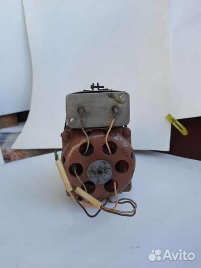 Эл/двигатель 220в,2700об/мин