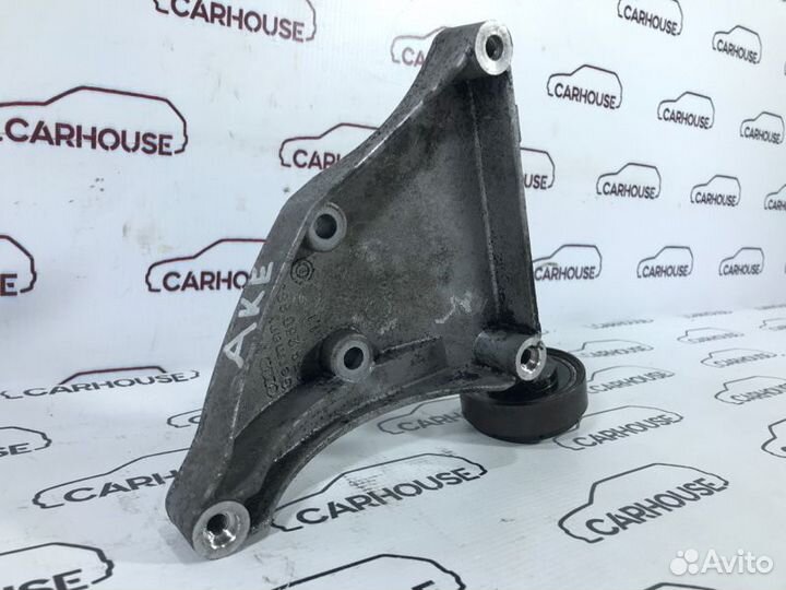 Кронштейн кондиционера Audi A6 C5 2.5