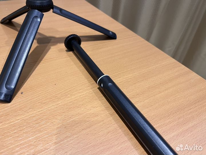 Треноги, держатели микрофона, штативы