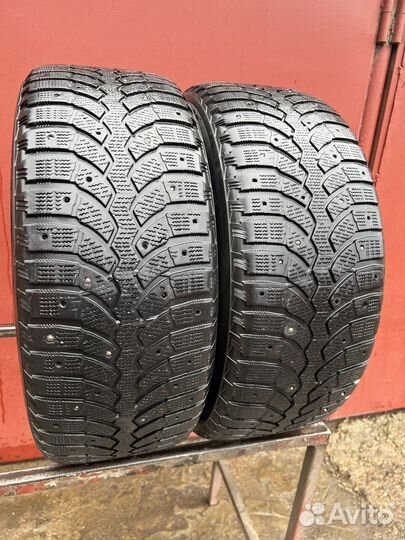 Bridgestone Blizzak Spike-01 225/55 R16 95T