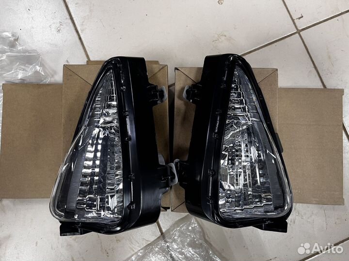 Повортник в бампер Toyota Camry 55