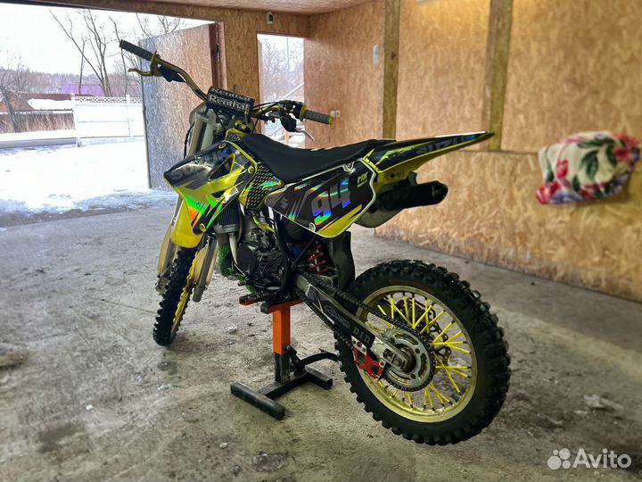 Suzuki RM 85