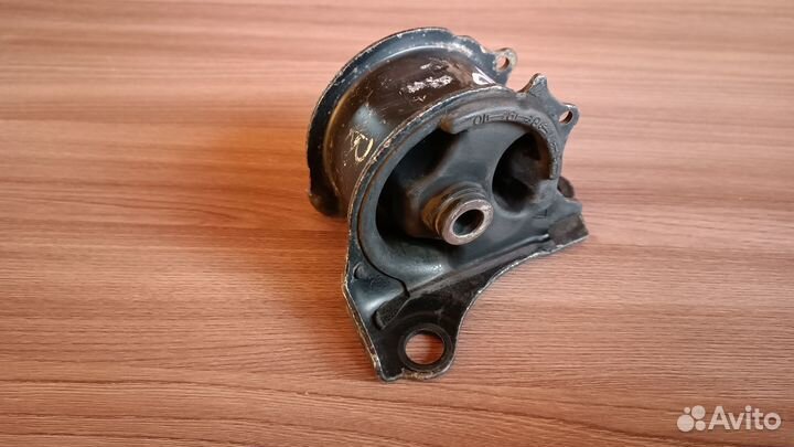 Подушка двигателя Honda CR-V Civic B20B D15B