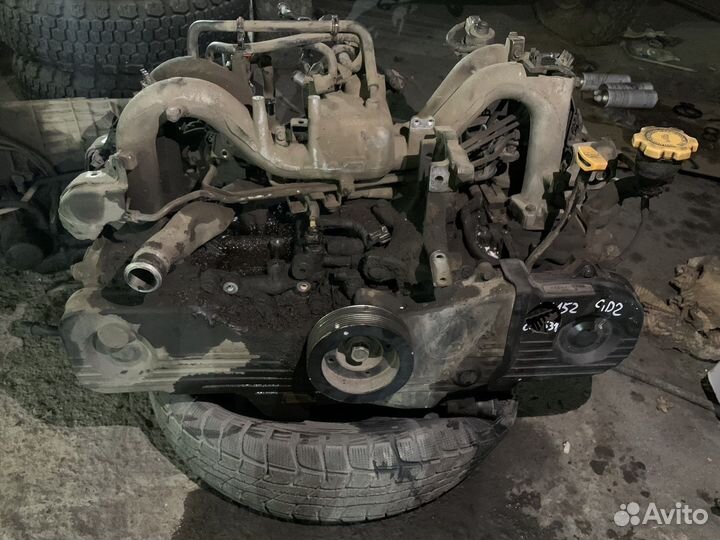 Двигатель,коробка передач