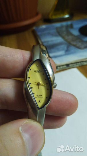 Часы Omax