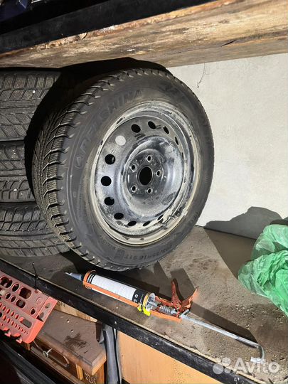 Колеса на Toyota зимние 15