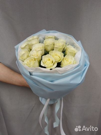 Букет из 15 белых роз