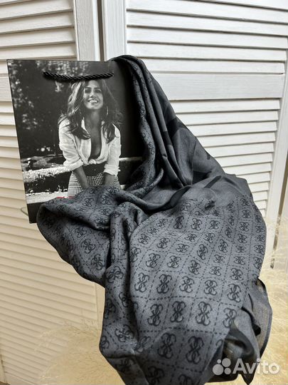 Палантин guess новый оригинал