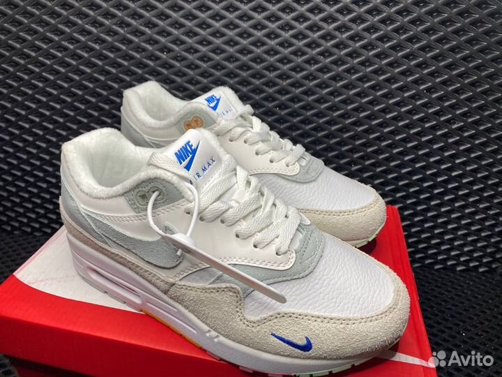 Кроссовки Nike Air Max 1 Pom Poms