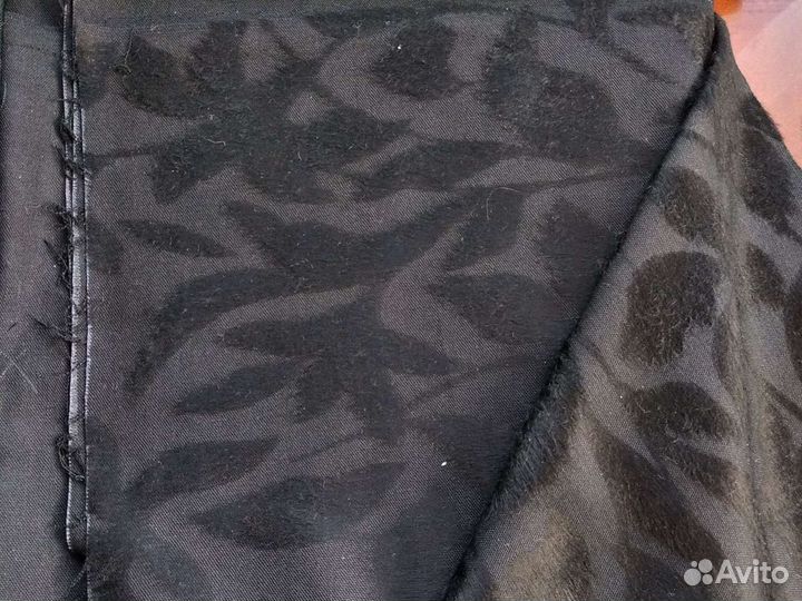 Отрезы различных тканей