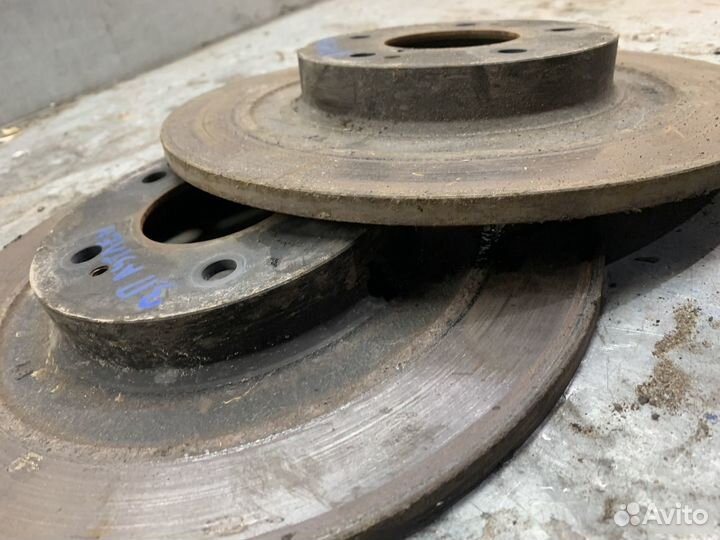 Диск тормозной задний Mitsubishi Outlander 3