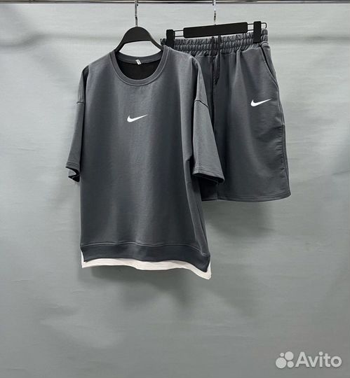 Костюм с белым кантом Nike