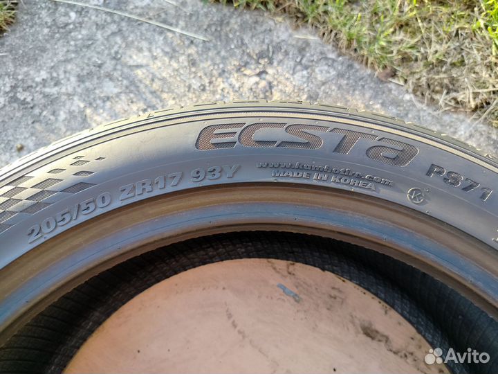 Kumho Ecsta PS71 205/50 R17 ZR