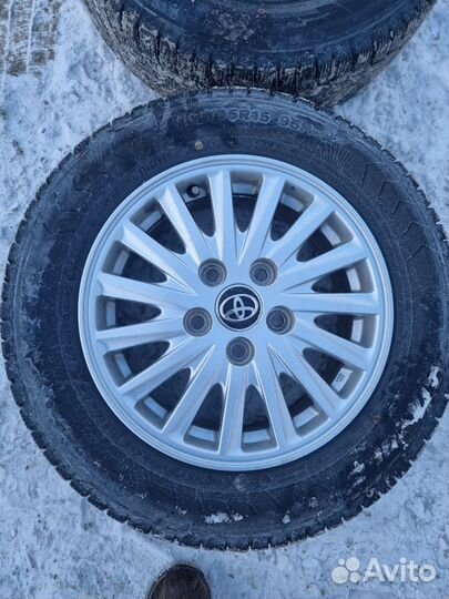 Комплект зимних колес r15