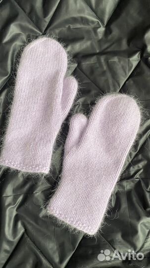 Варежки вязаные женские