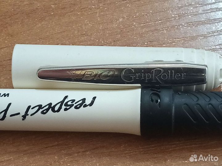 Авторучка BiC Grip Roller USA