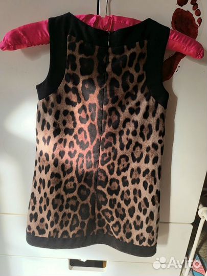 Платье для девочки 110 moschino