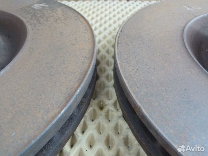 Комплект передних суппортов VW Passat B6 2005-2010 (1K0615123H 1K0615124H 1K0615301M)