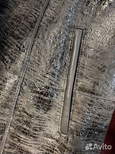 Продам новую дубленку