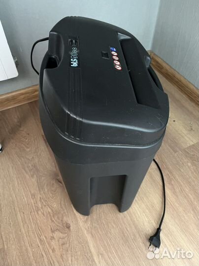 Уничтожитель бумаг BLS 98cc