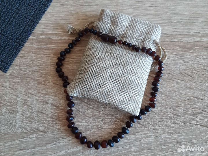 Янтарные бусы для малыша