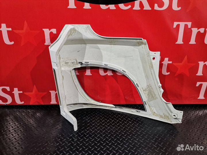 Облицовка фары левой Daf XF106