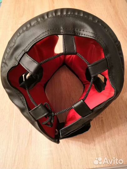 Боксерские перчатки 12 oz Clinch шлем sparta