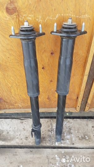 Стойка подвески задняя Honda legend KB1