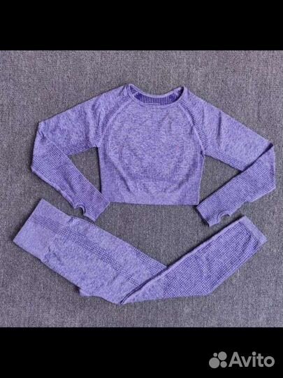 Спортивный костюм женский