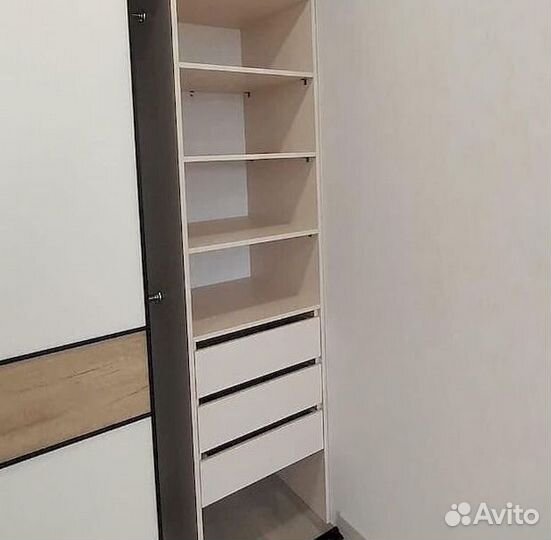 Шкаф купе с зеркалом