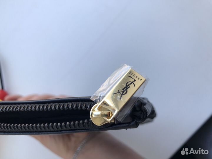 Косметичка yves saint laurent новая