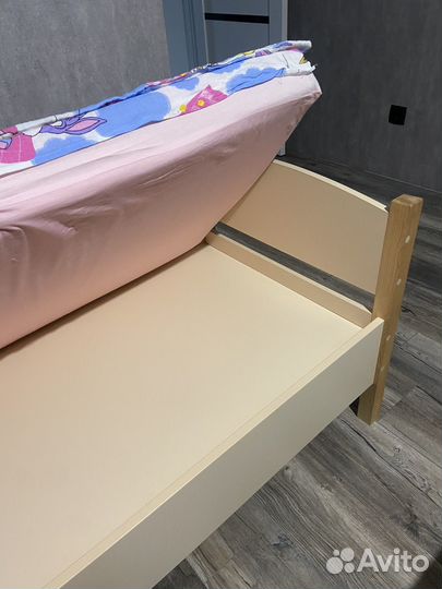 Детская кровать с матрасом