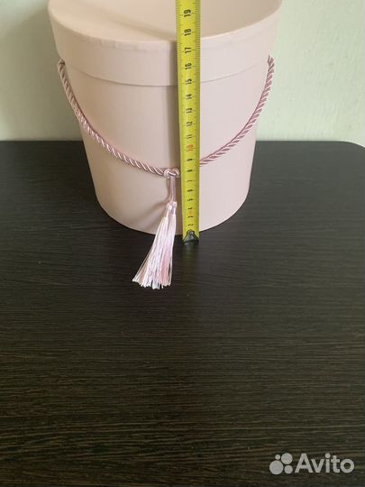 Картонные коробки подарочные