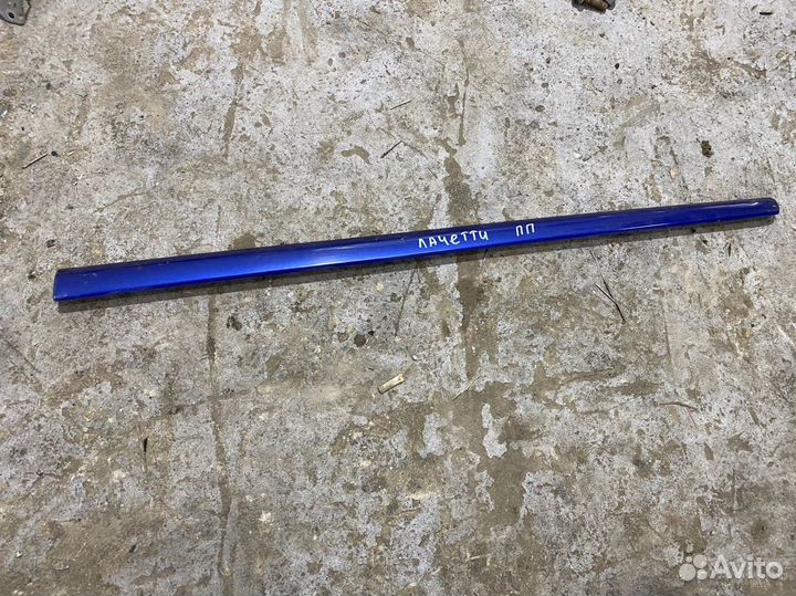 Молдинг передний правый Шевроле Лачетти