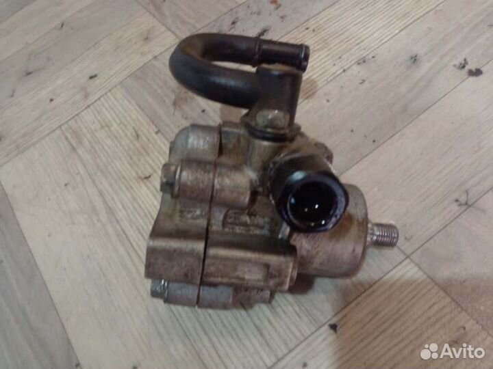 Насос гура Chevrolet Epica X20D1