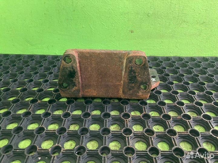 Кронштейн подушки KAMAZ 5490-S5