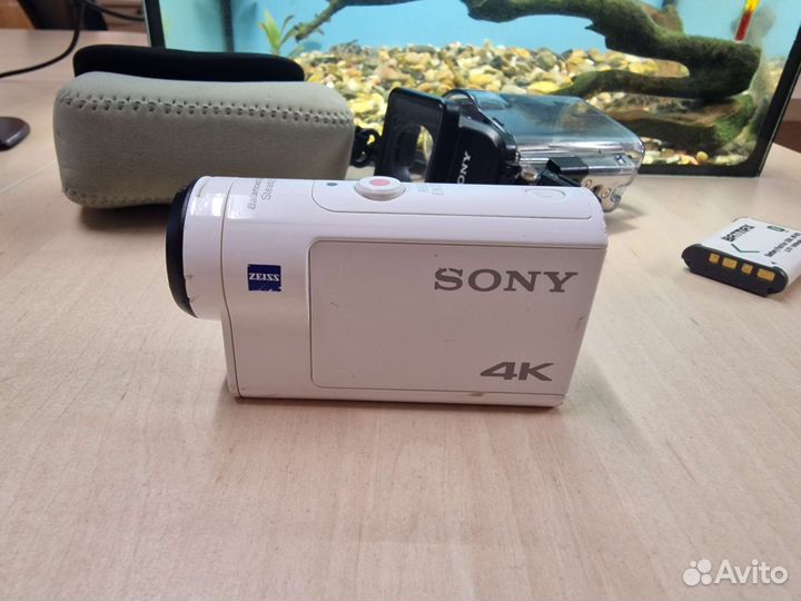 Sony fdr-x3000 + 64гб + акб + бокс