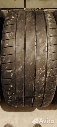 Michelin Pilot Sport 4 S 225/40 R19 и 255/35 R19 93Y